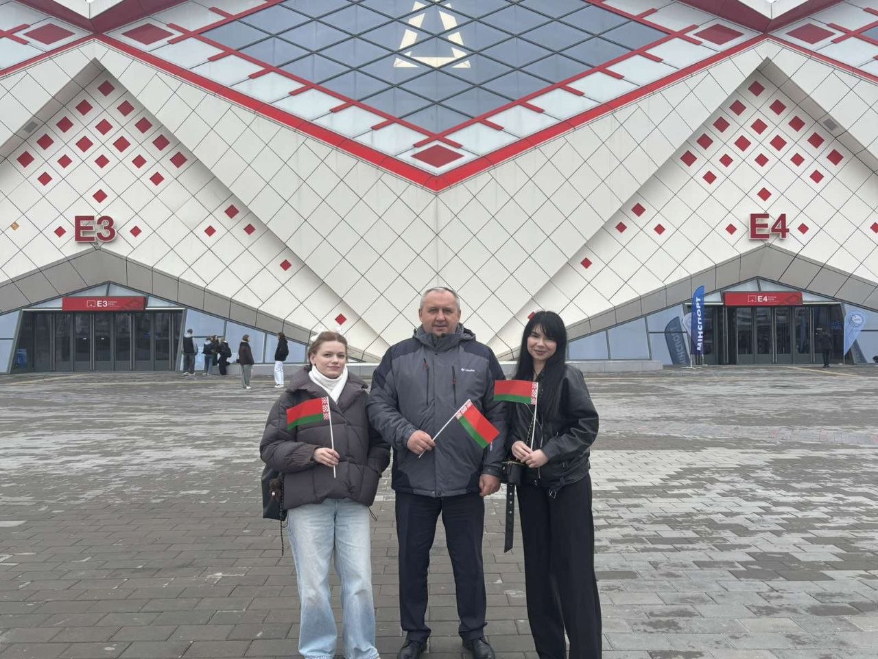 «Белгеодезия» поддержала участников республиканского фестиваля по плаванию